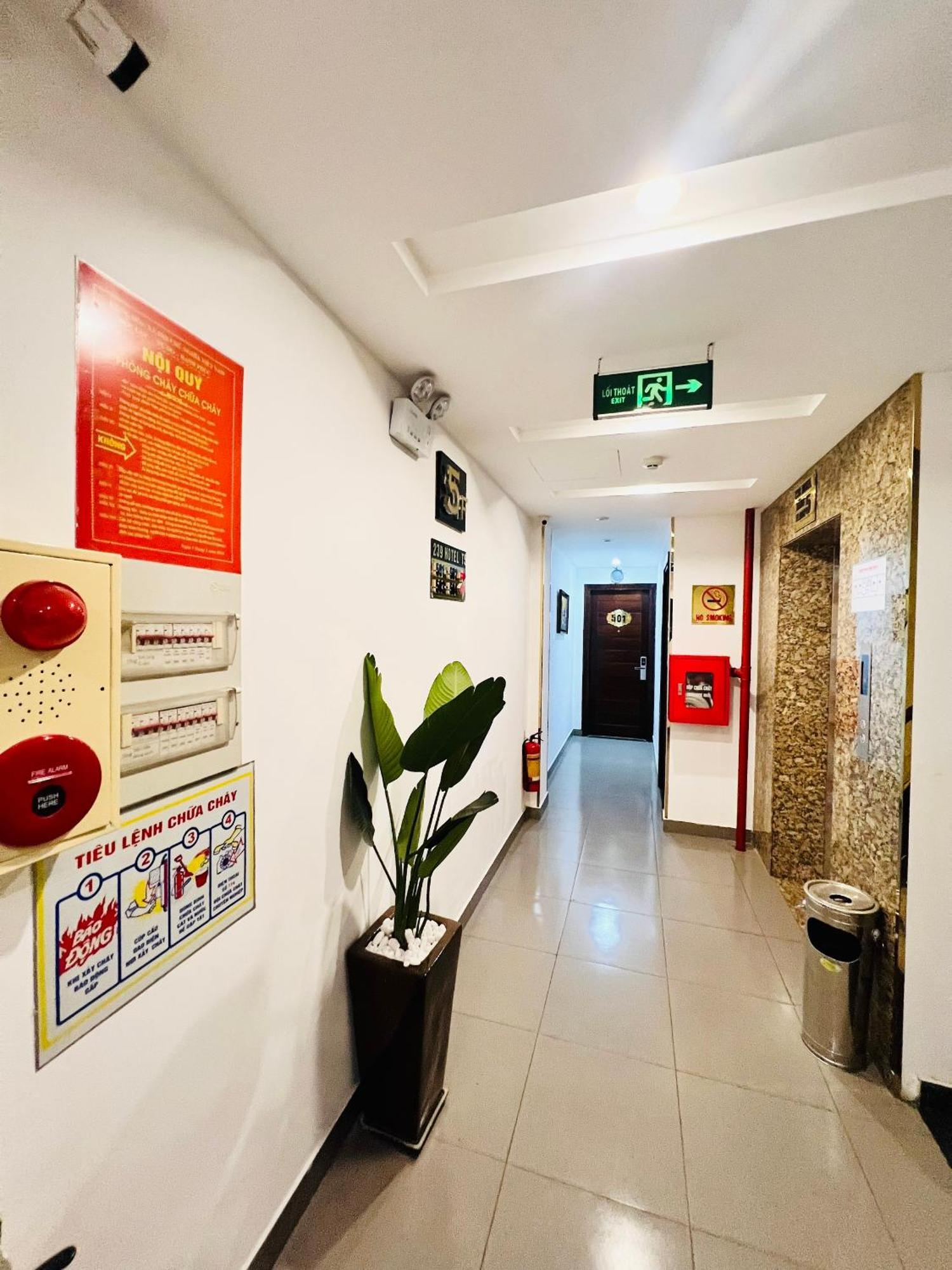 Khach San 239 Hotell Hanoi Eksteriør bilde