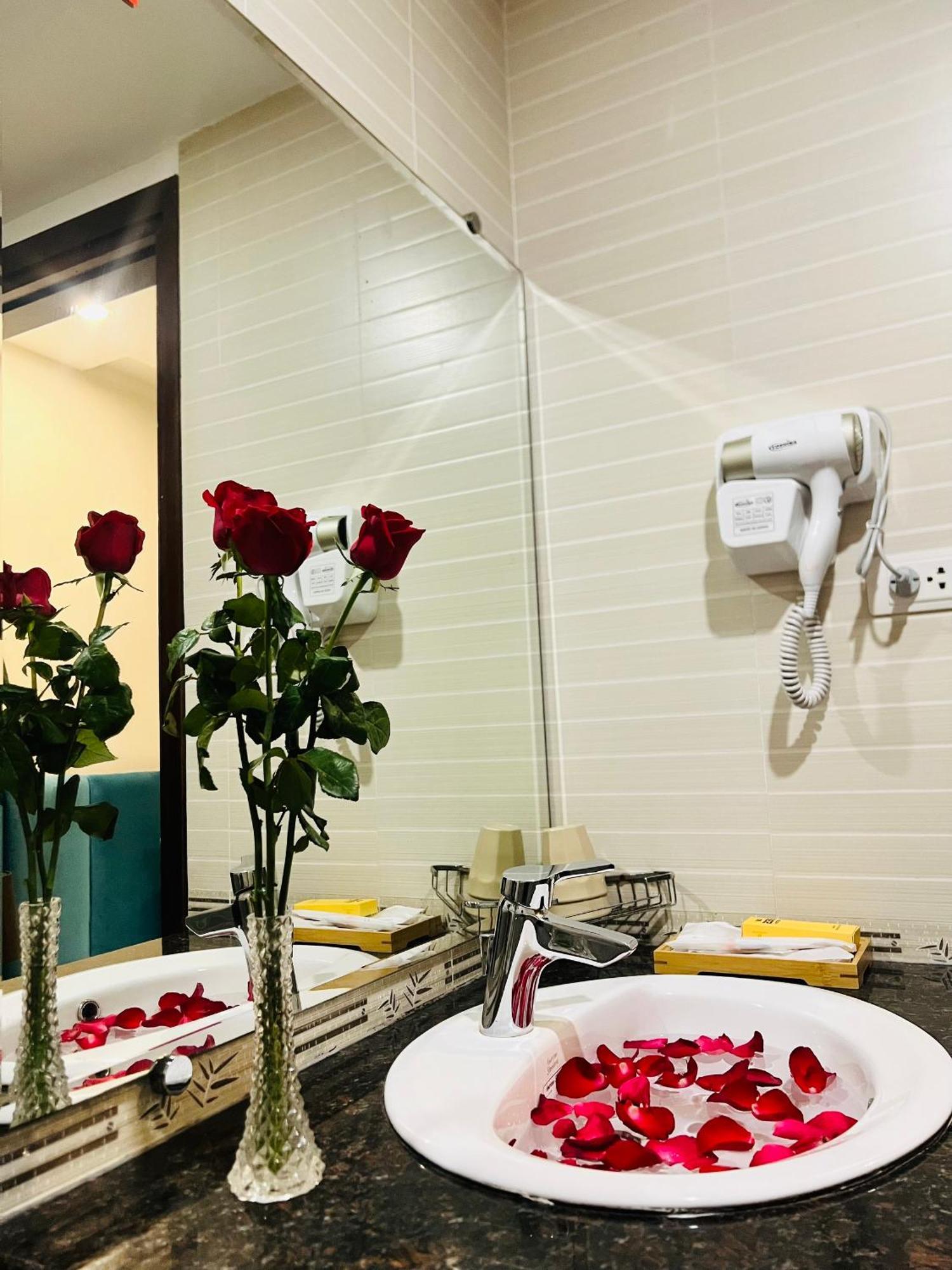 Khach San 239 Hotell Hanoi Eksteriør bilde